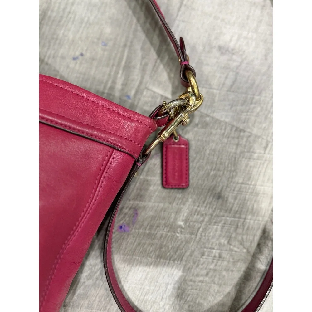 Coach Ashley Pink Leather Crossbody Swingpack Bag F20114 Gold Hardware